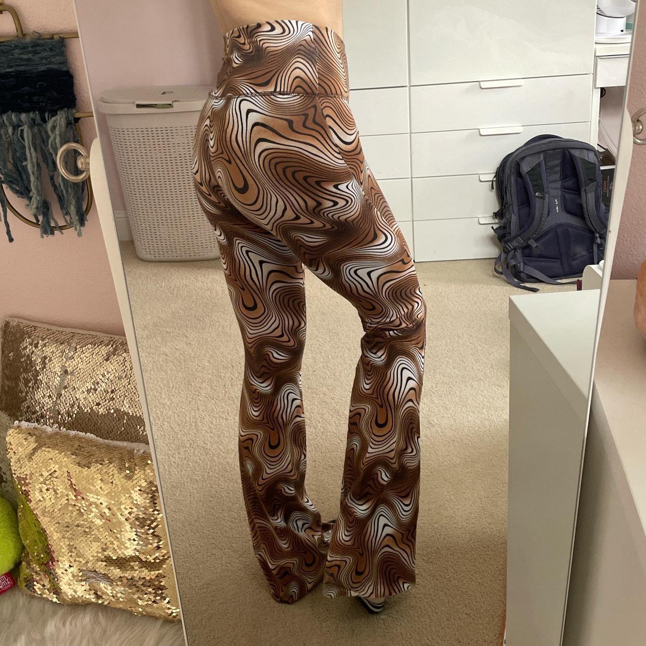 🤎 patterned wild fable flare leggings! super cute... Depop