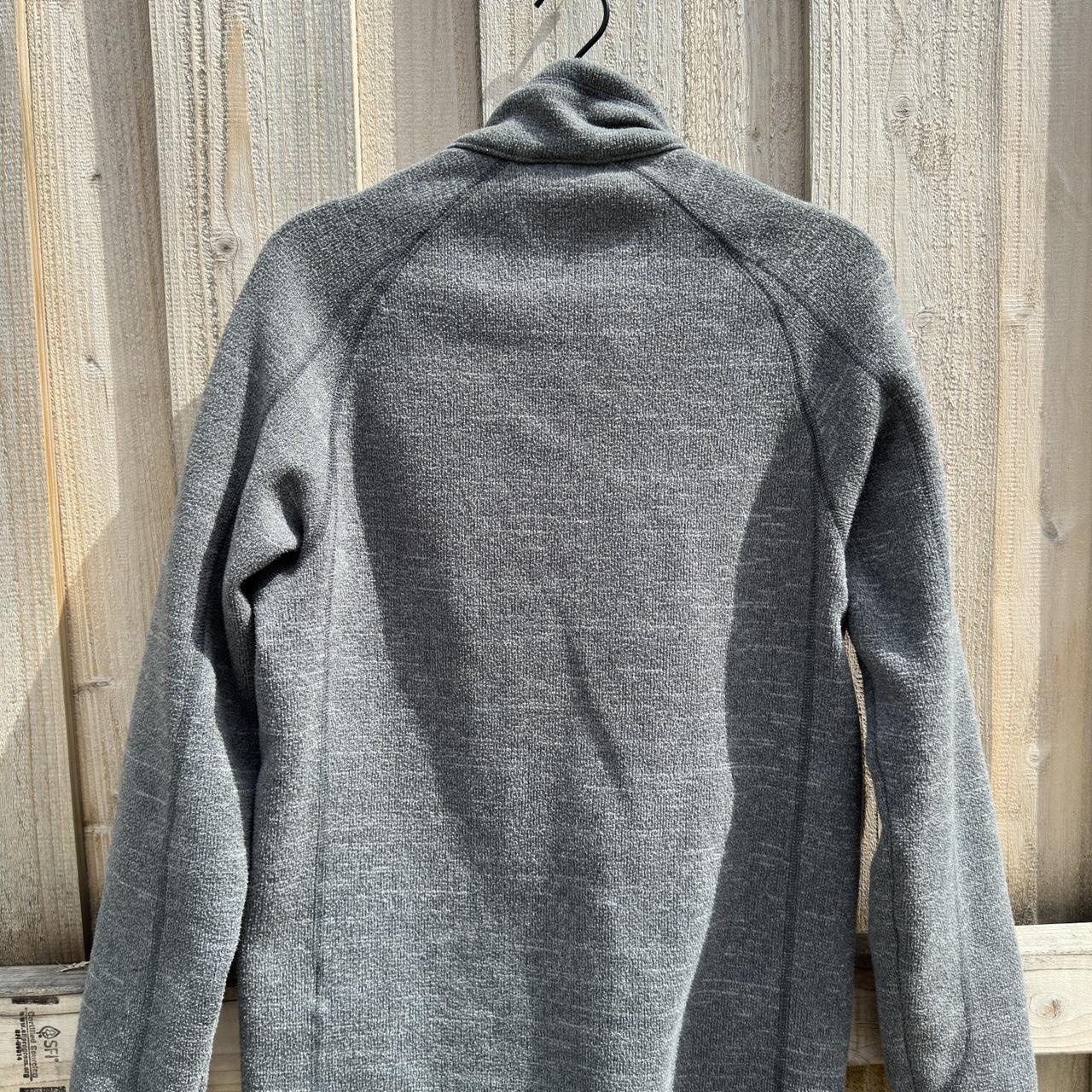 Patagonia Men's Silver Sweatshirt | Depop