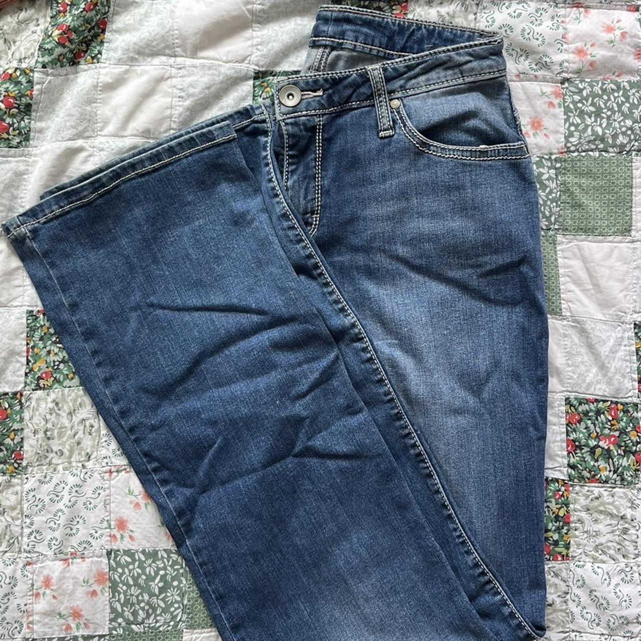Aura Women's Blue and Navy Jeans | Depop