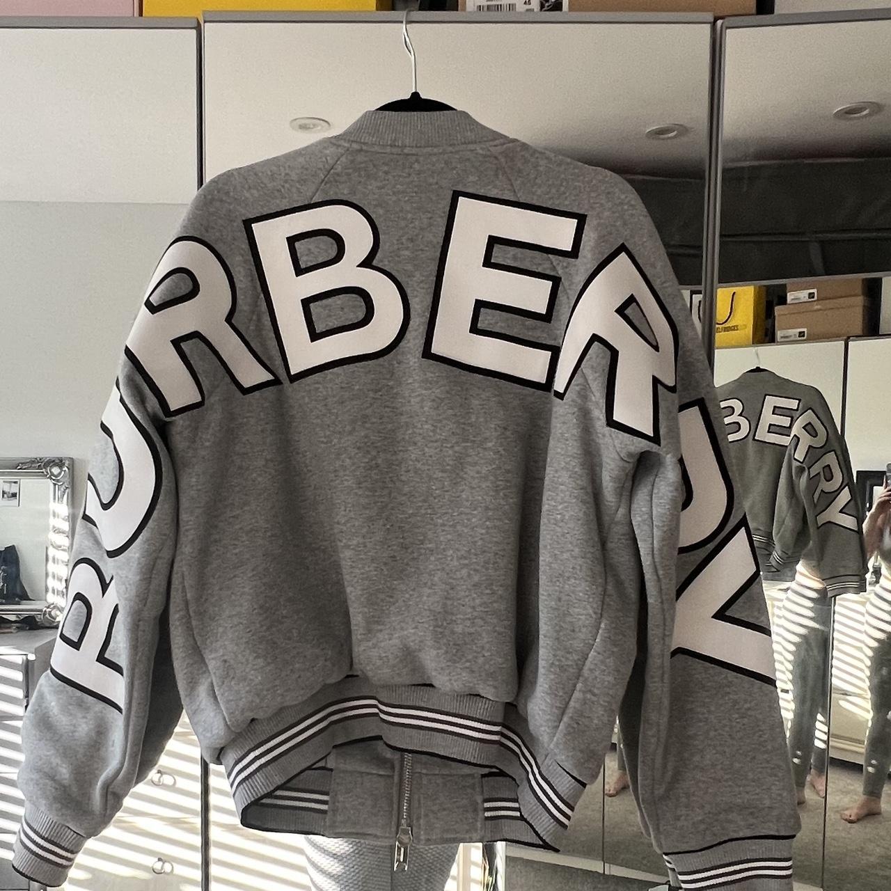 Burberry carlford logo bomber Selling as