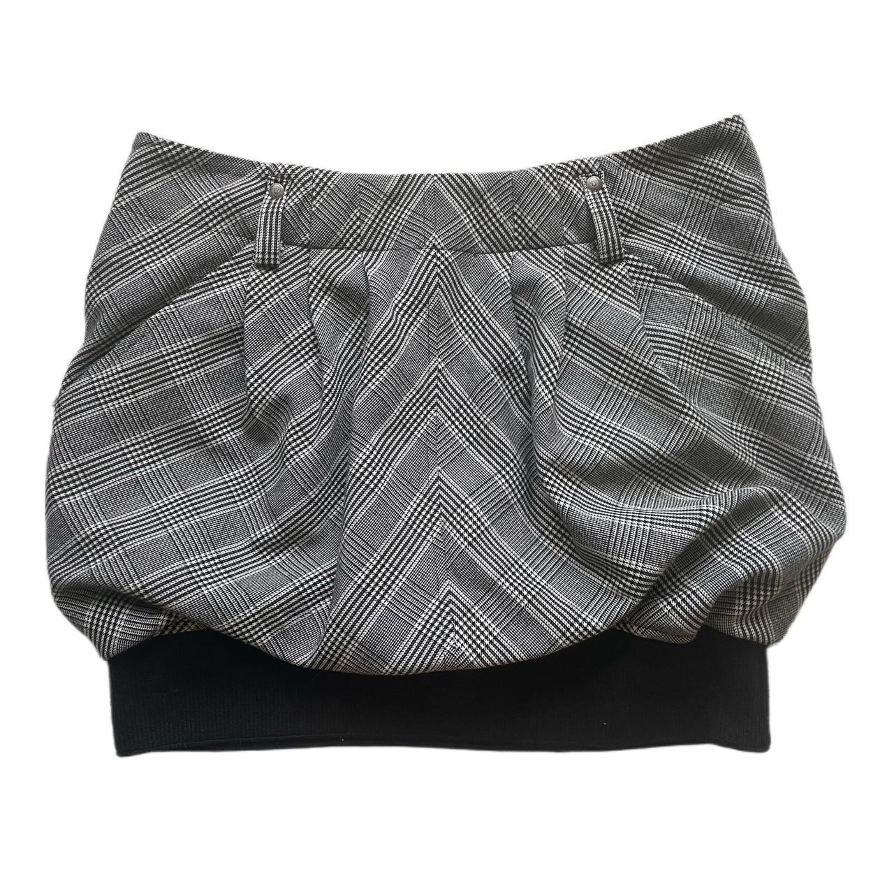 Black and white striped bubble outlet skirt