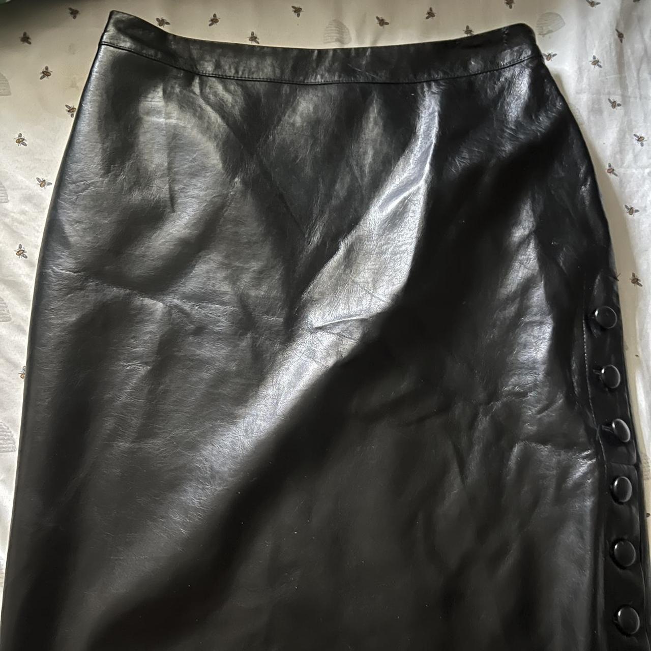 Real leather midi skirt - Depop