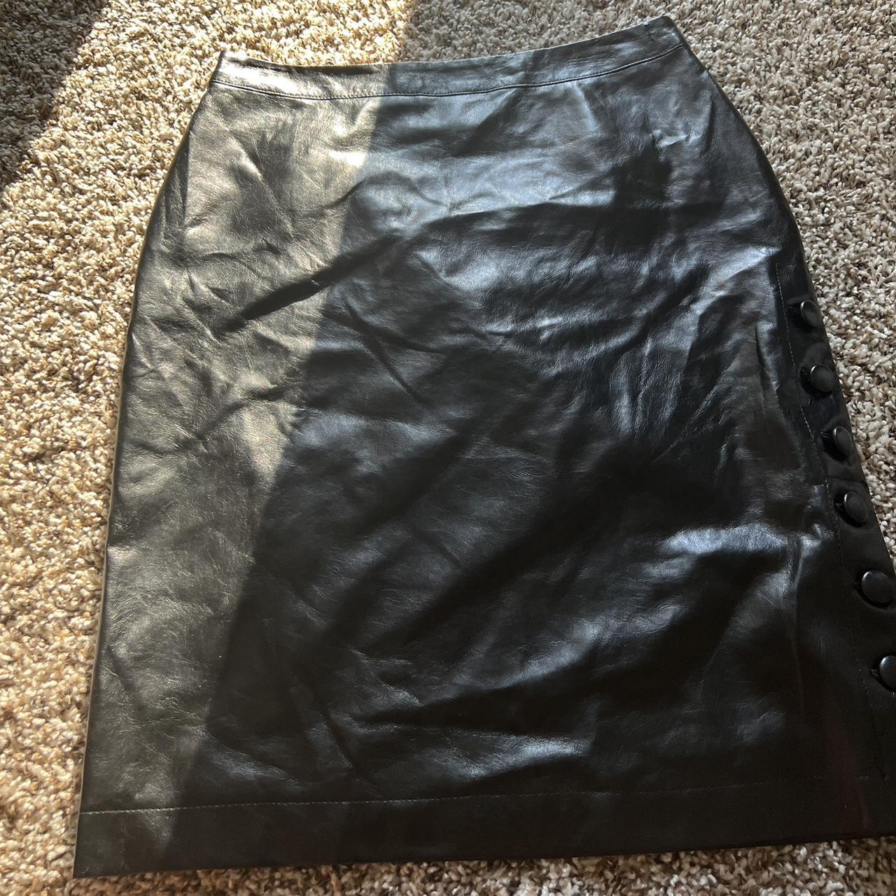 Real leather midi skirt - Depop