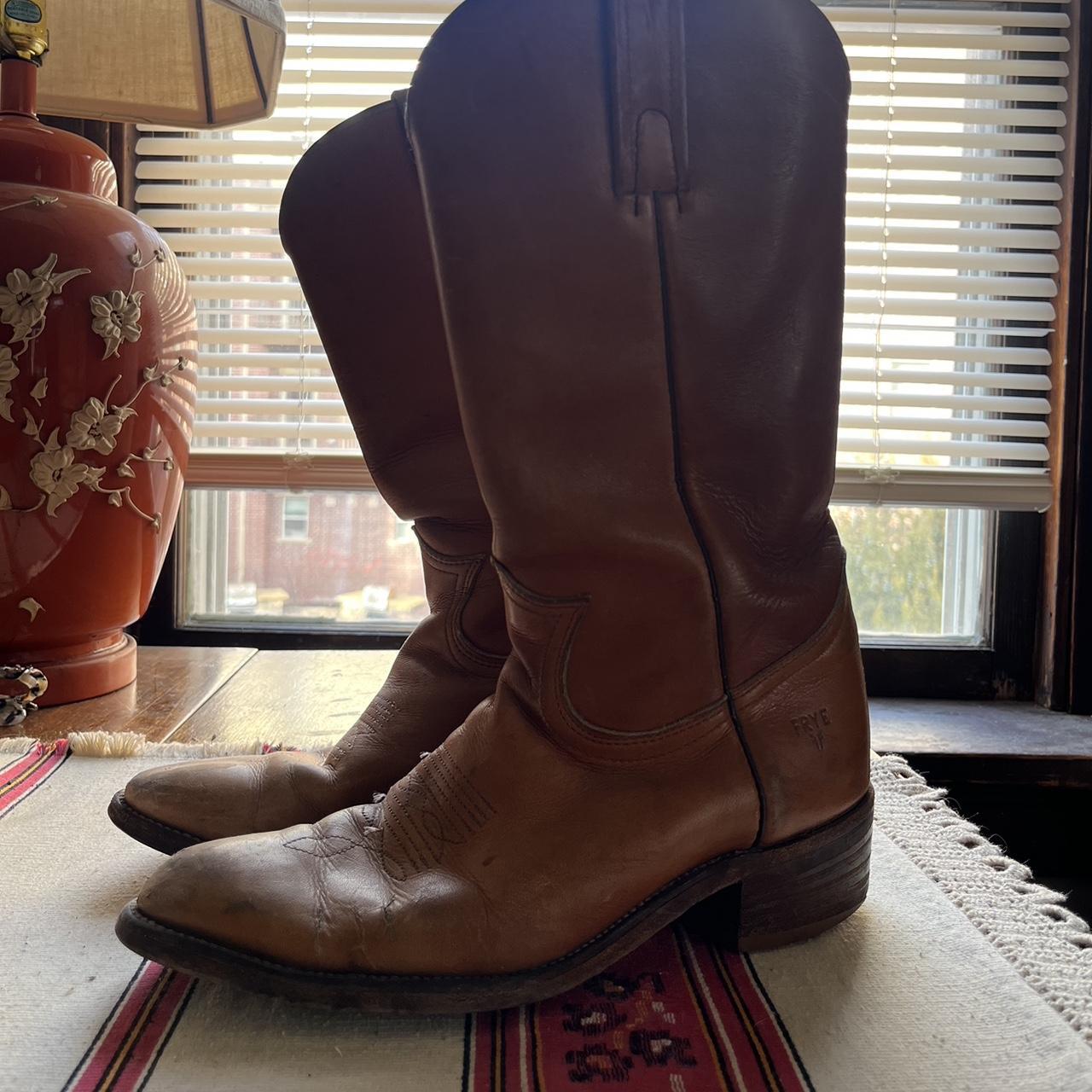 frye cowboy boots womens