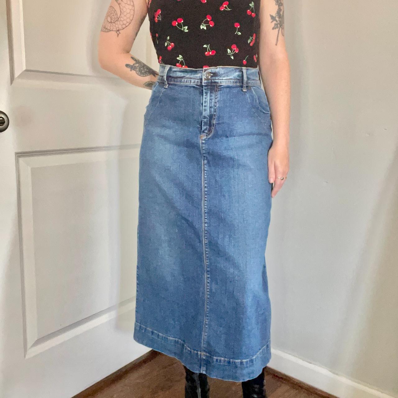 Authentic Y2K denim maxi skirt - sz 10 Beautiful... - Depop