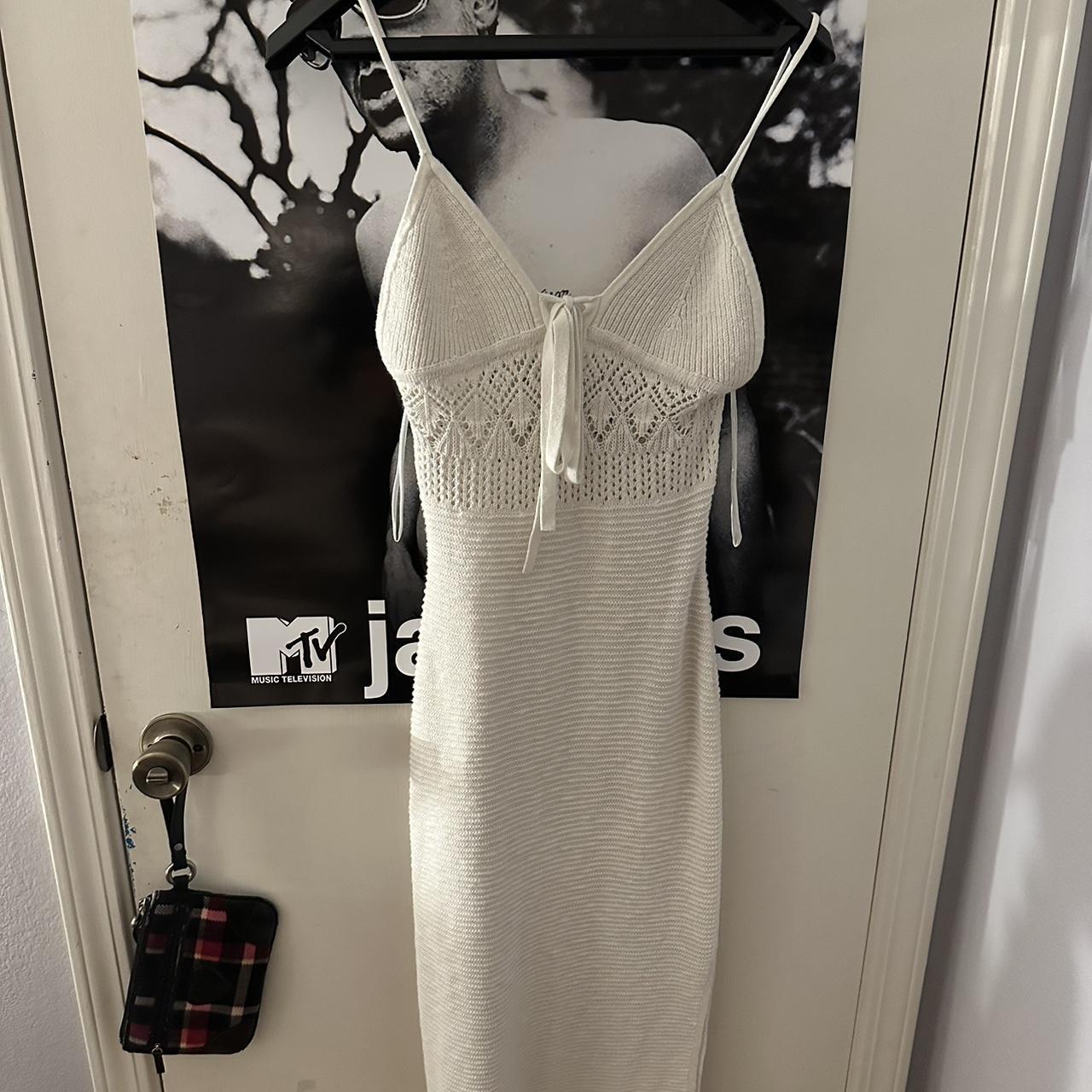 Abercrombie & Fitch knit midi dress with 2 slits on... - Depop