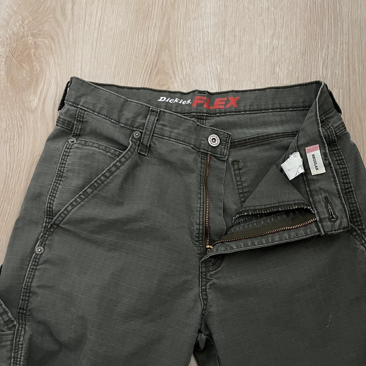 Dickies ripstop cargo pants 30x32 (men’s sizing)... Depop