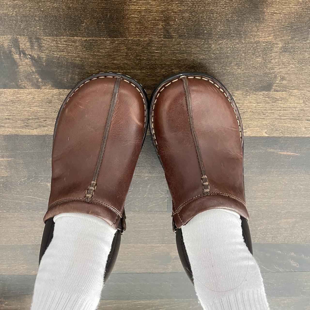 eastland leather clogs