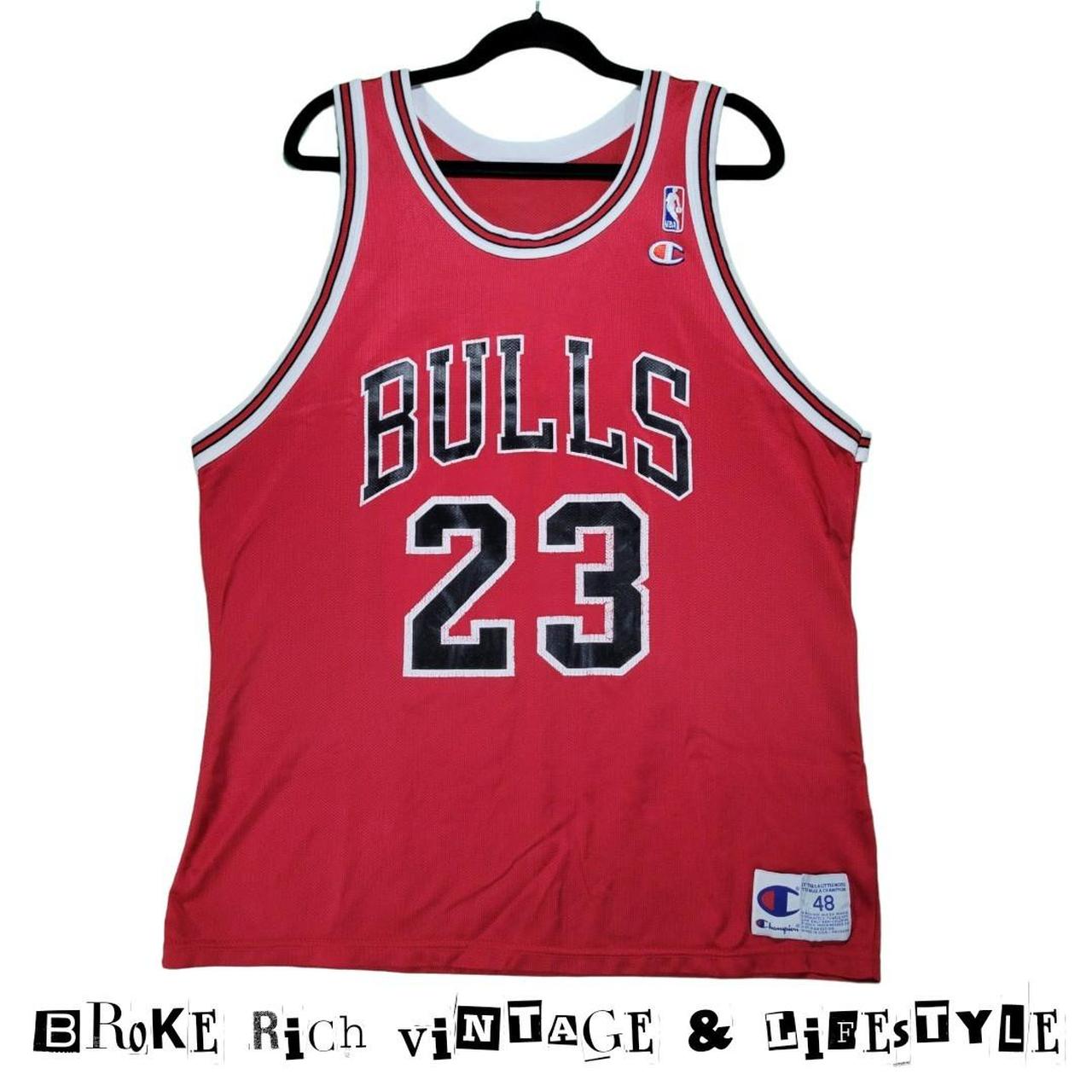 Vintage Chicago Bulls Michael Jordan Basketball Jersey 90s Red XL