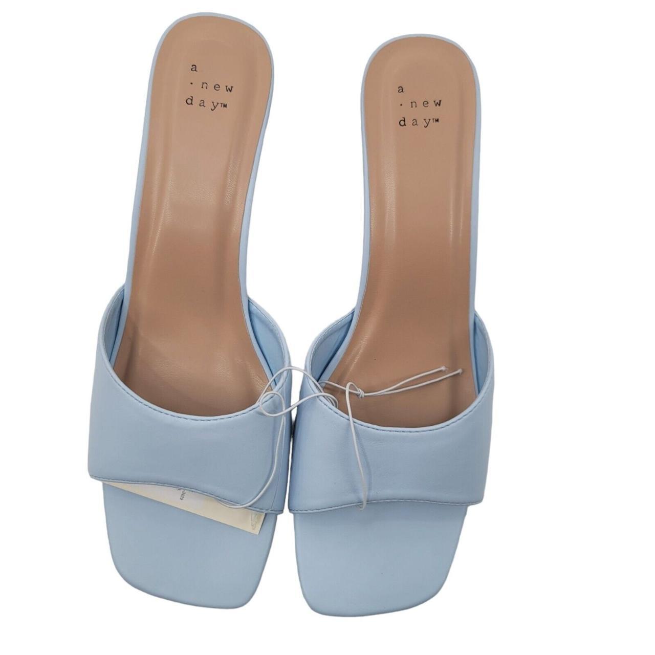 １着でも送料無料 A New Day Light Blue Mule Heels Faux Leather Slip | Depop 靴