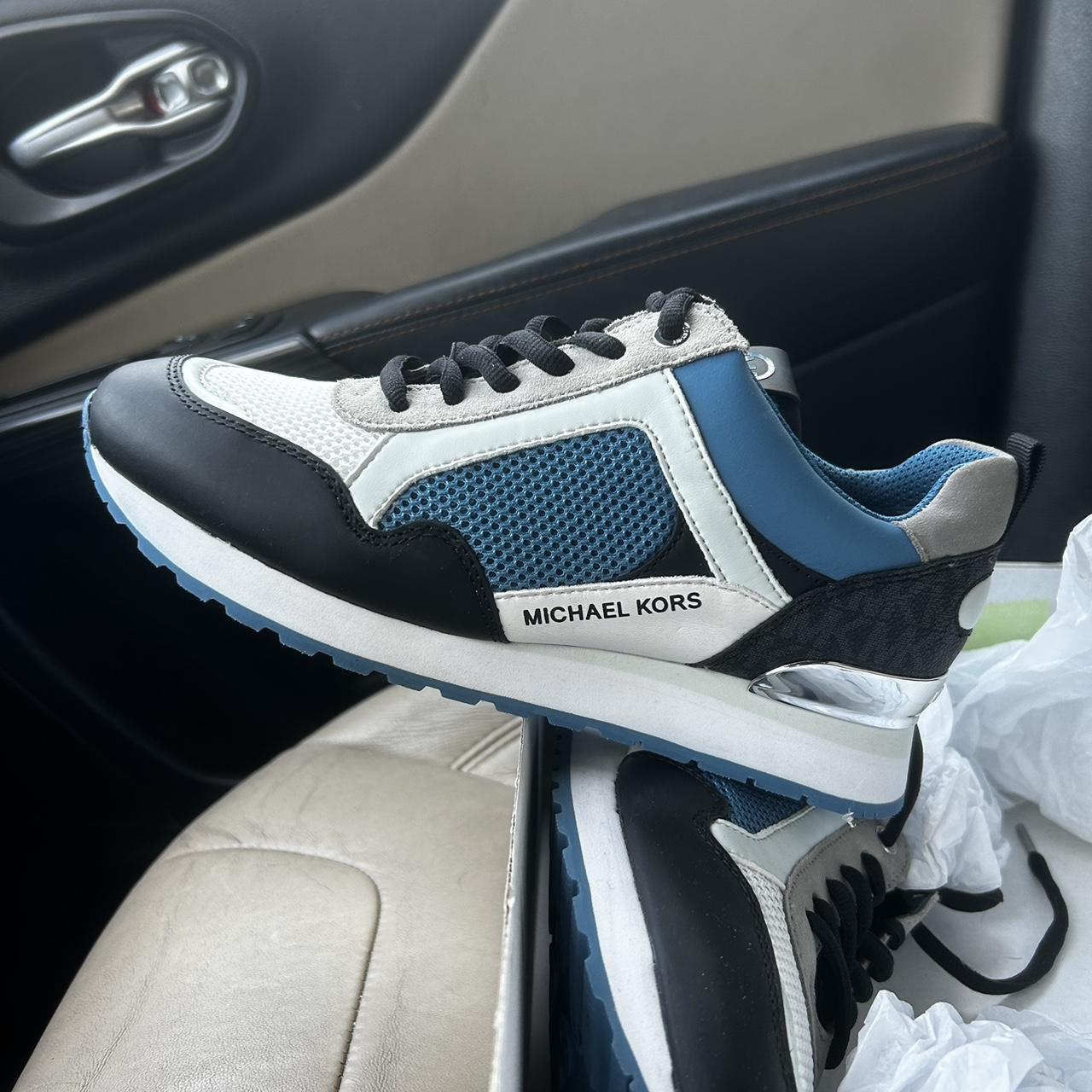 Wilma Trainer Silver Shoes Michael Kors AUTHENTIC MICHAEL KORS