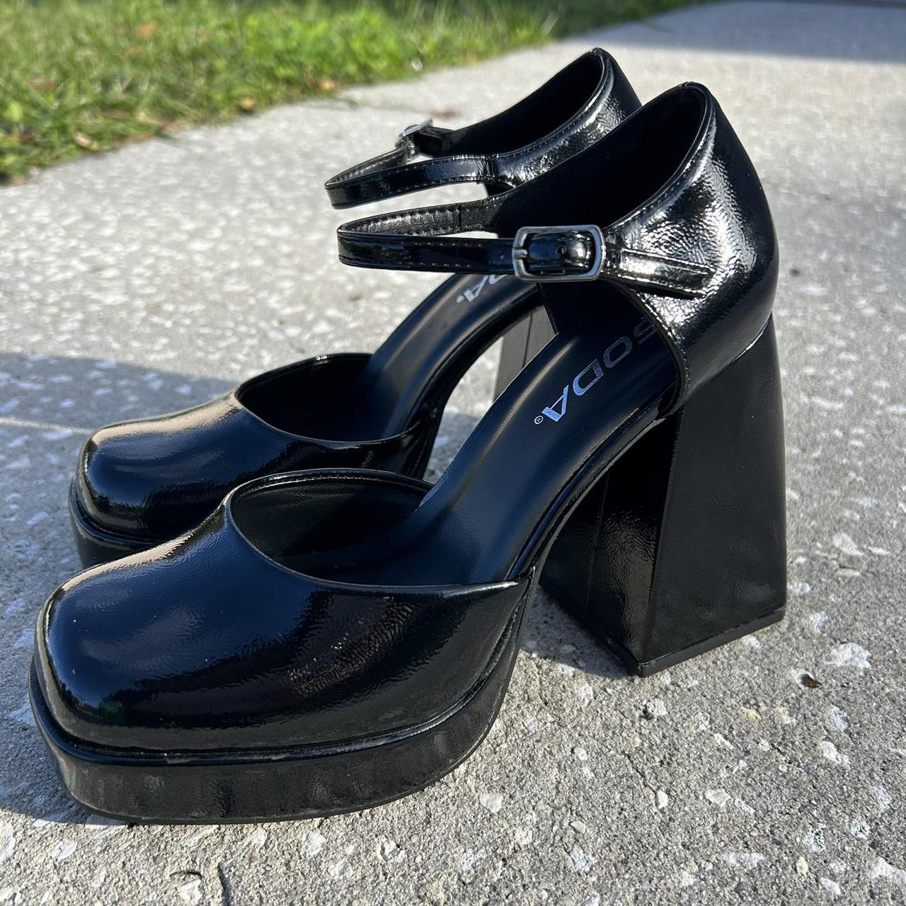 Soda black sale heels