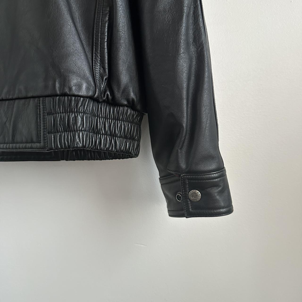 Vintage Genuine Leather Roundtree & Yorke Leather | Depop
