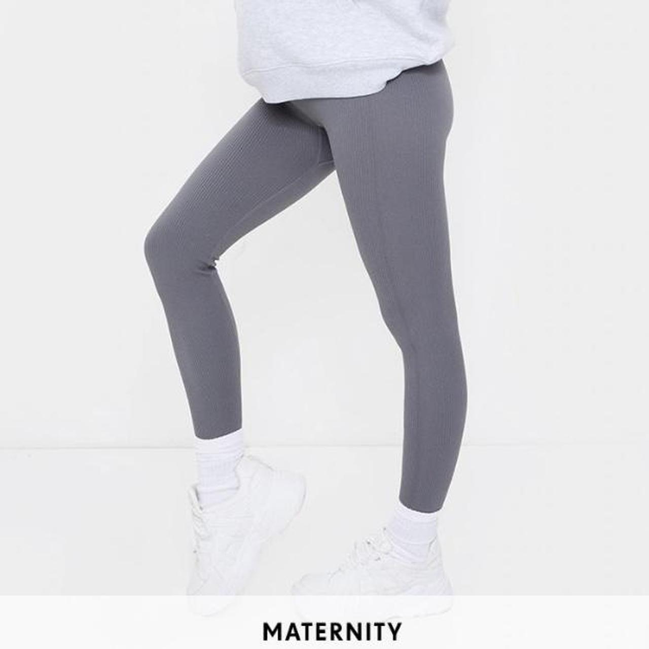 maternity #leggings #brandnew #prettylittlething - Depop