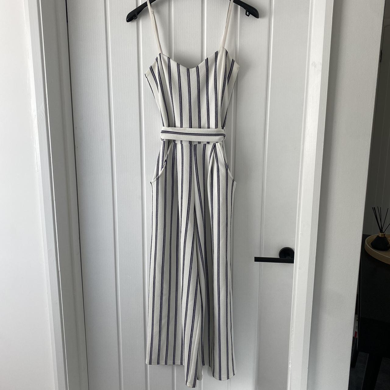 Quiz navy blue white striped jumpsuit Excellent