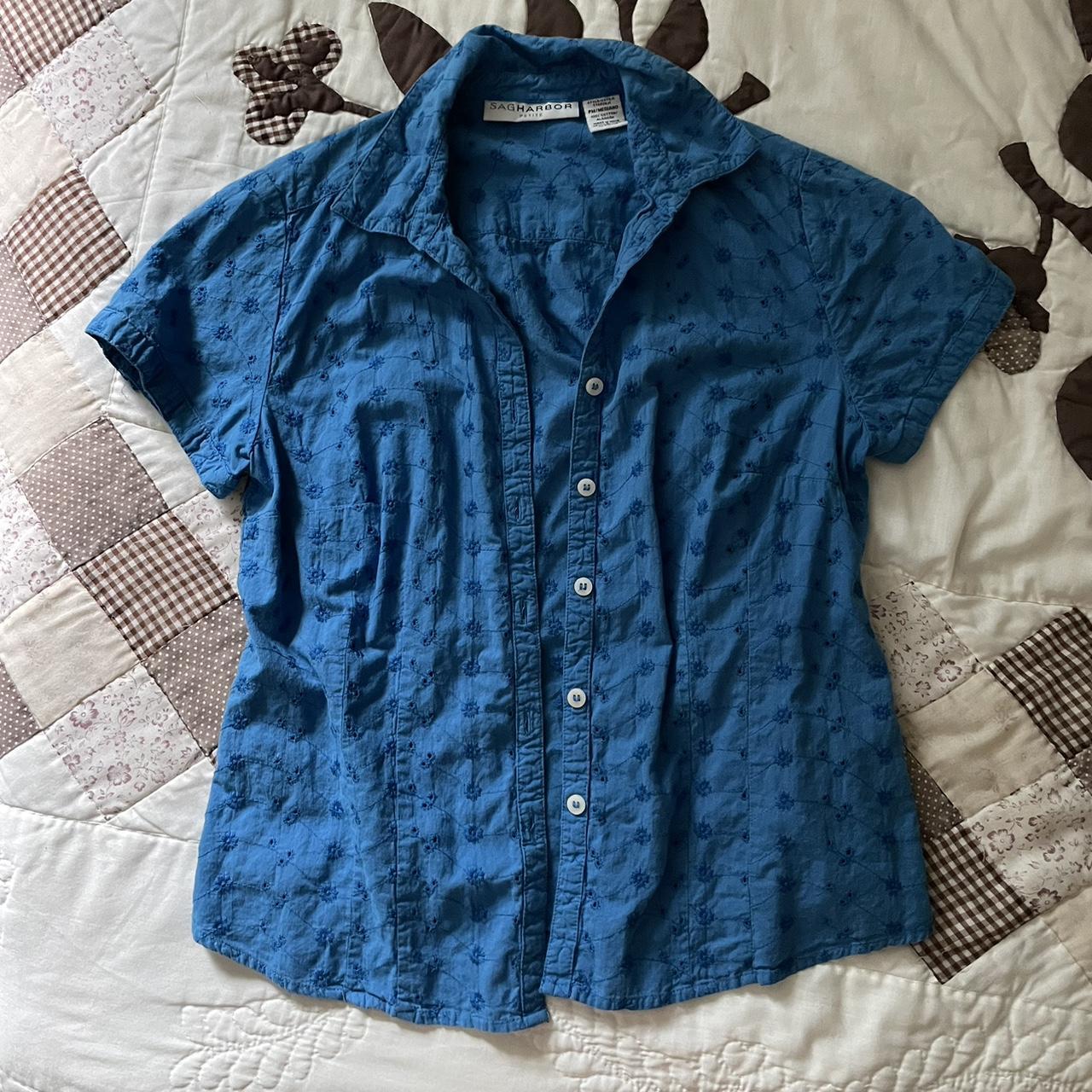 blue floral button up top! size small:) - Depop