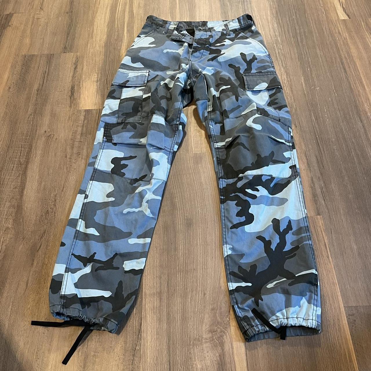 Blue camouflage pants Great condition Men’s... - Depop