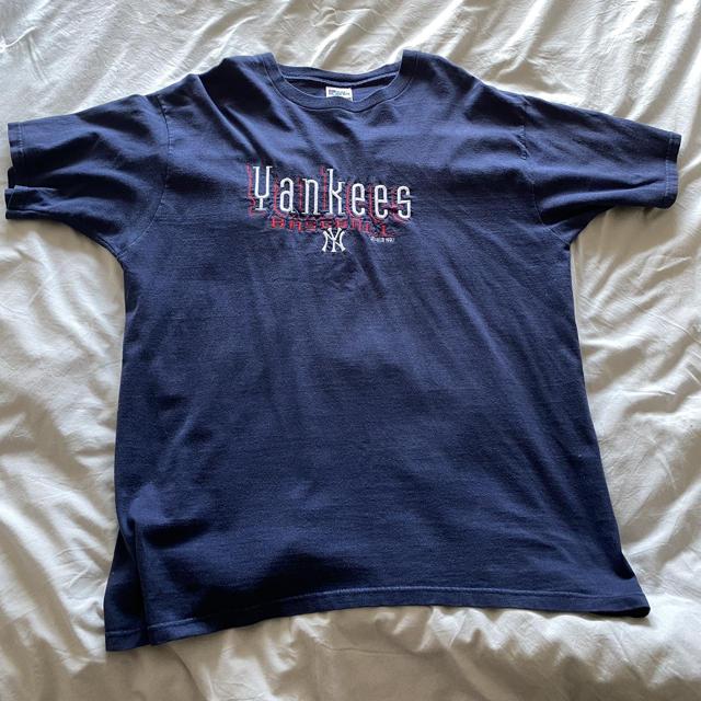 Vintage New York Yankees Tee Size 2XL but fits as a - Depop