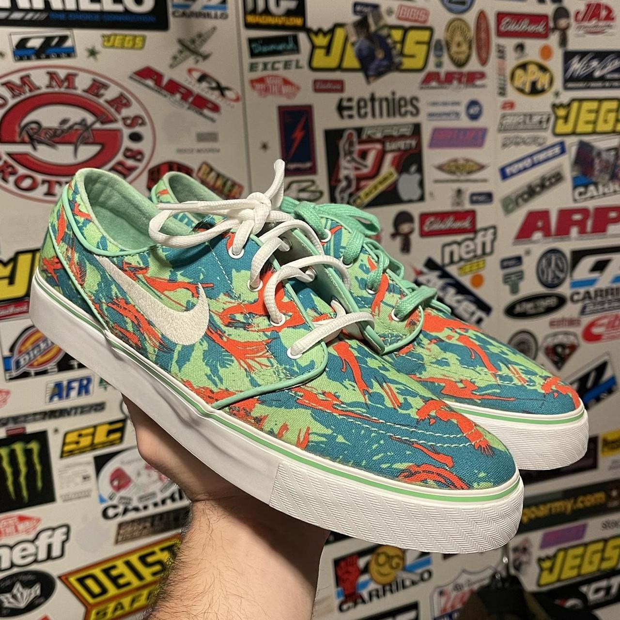 NIKE SB ZM STEFN JANOSKI Lucid Green Light Crimson. Depop