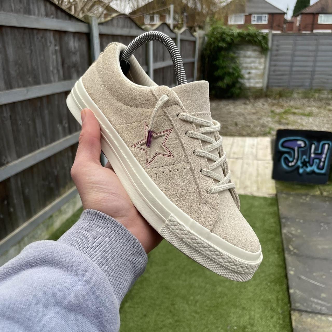 How to clean hot sale converse one star suede