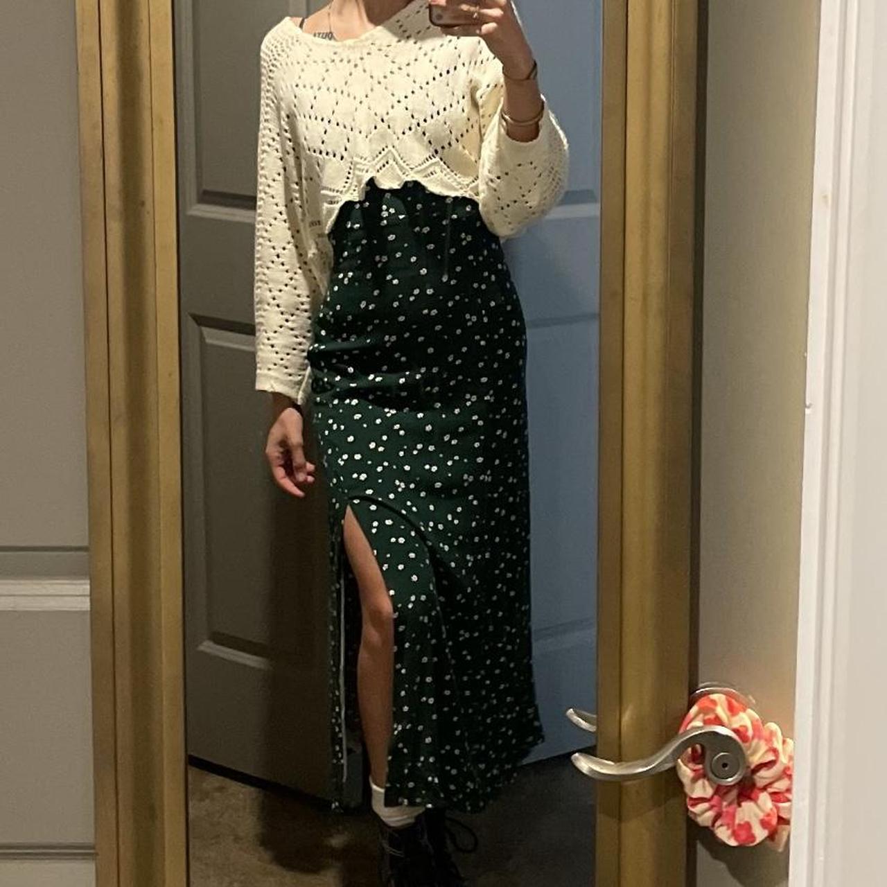 American Eagle green and white floral maxi