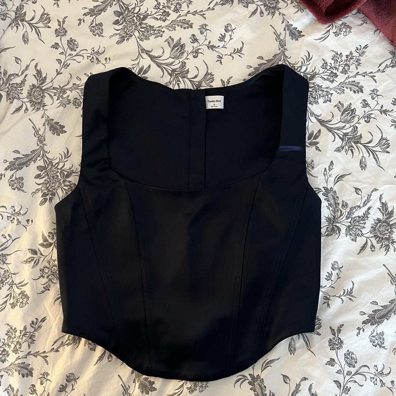 Aritzia Women's Navy Vest | Depop