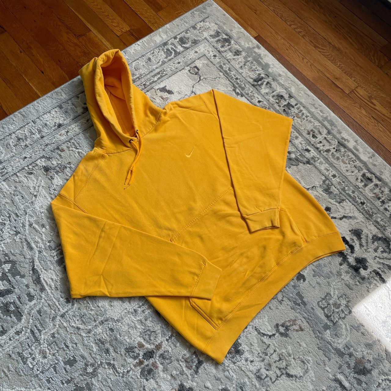 Nike 90 s Yellow Tonal Hoodie Sweatshirt In great