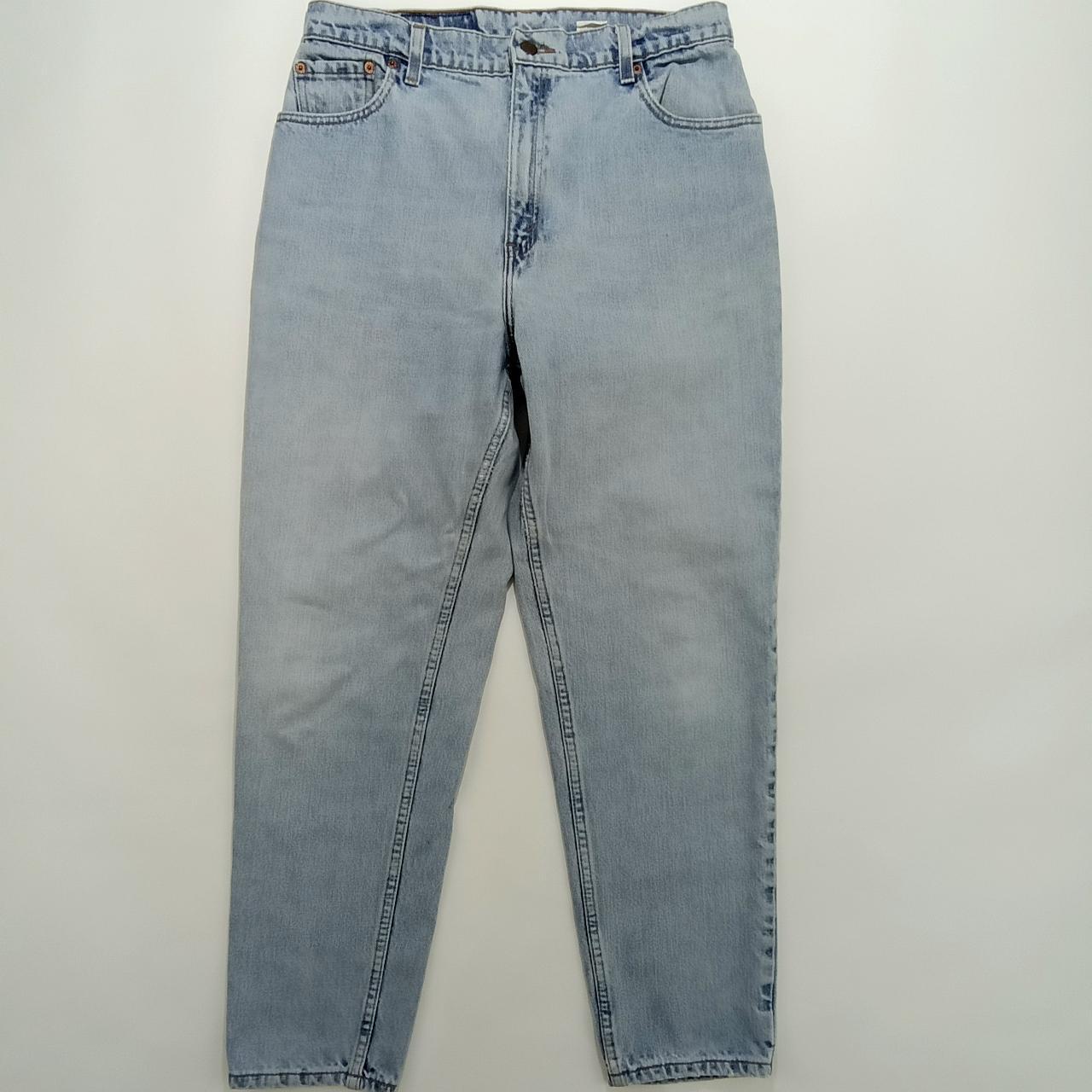 Vintage Levi's 551 Women's Jeans Relaxed Tapered Leg... - Depop