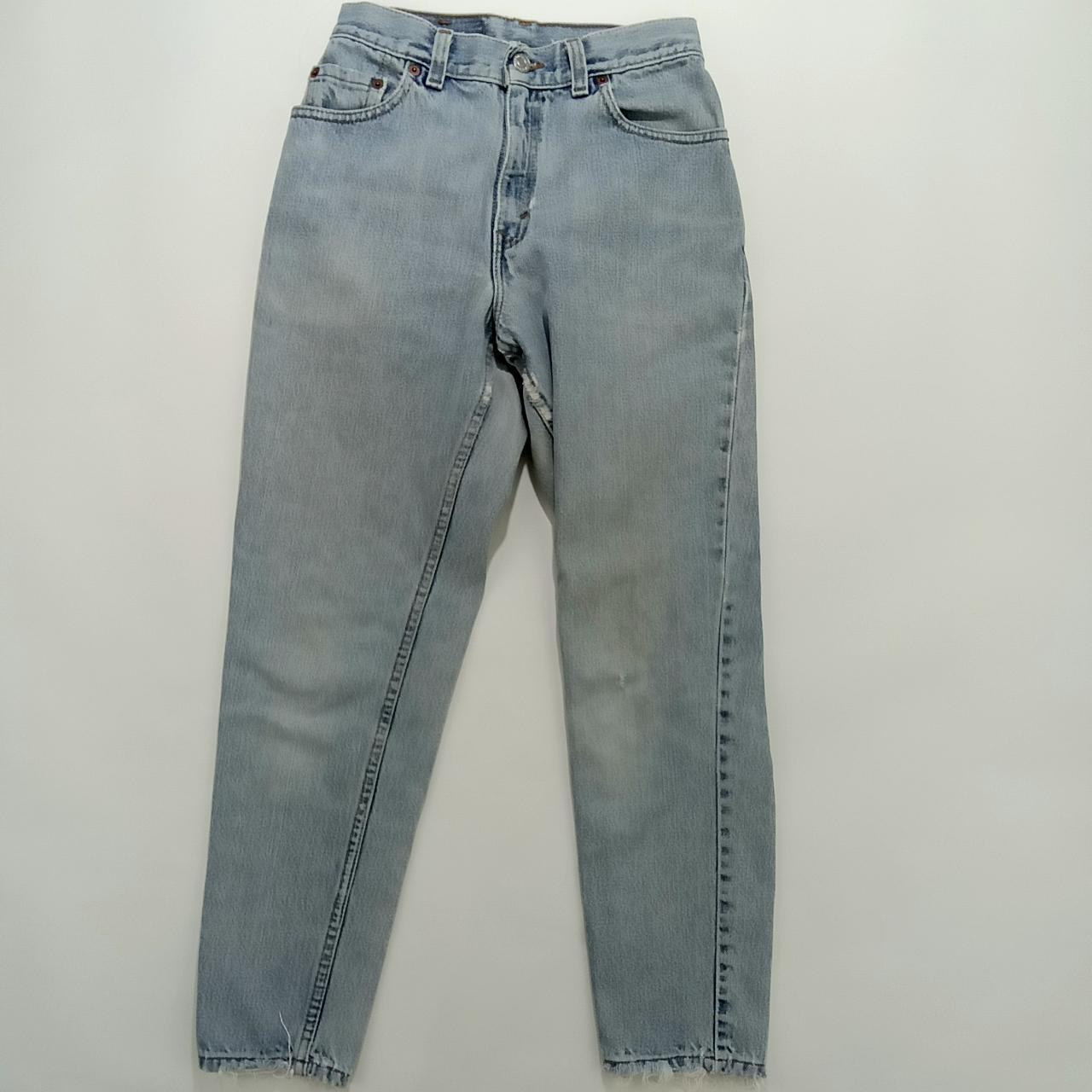 Vintage Levi's 550 Jeans Women's 4 Pet Light Wash... - Depop