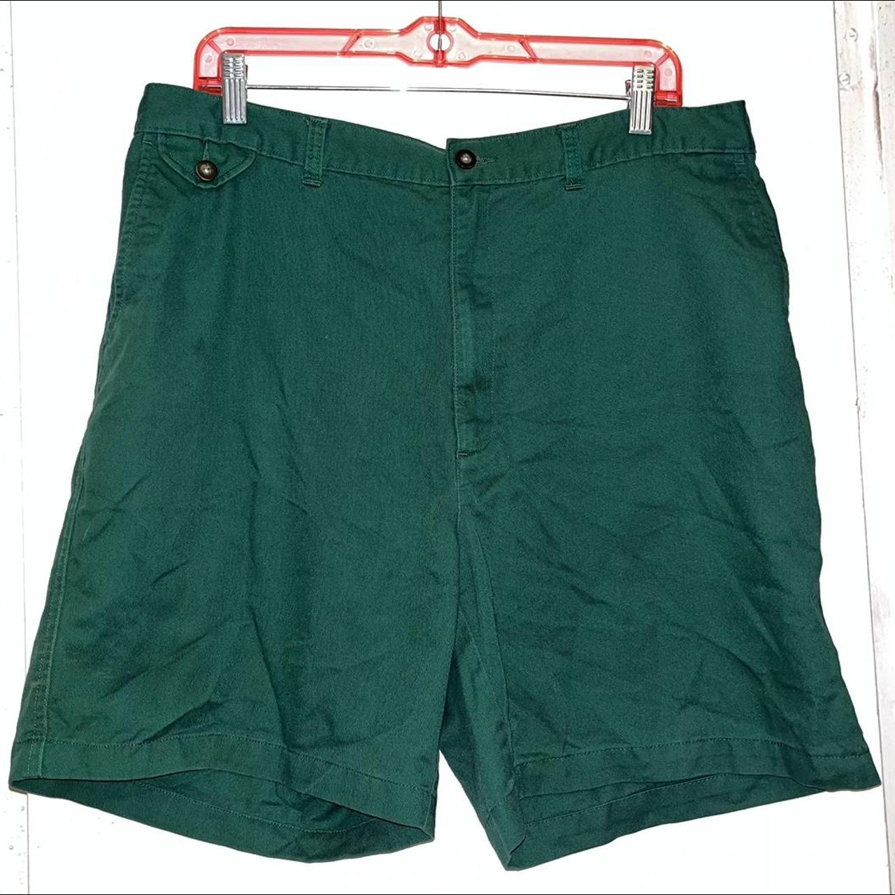 super cute emerald green shorts