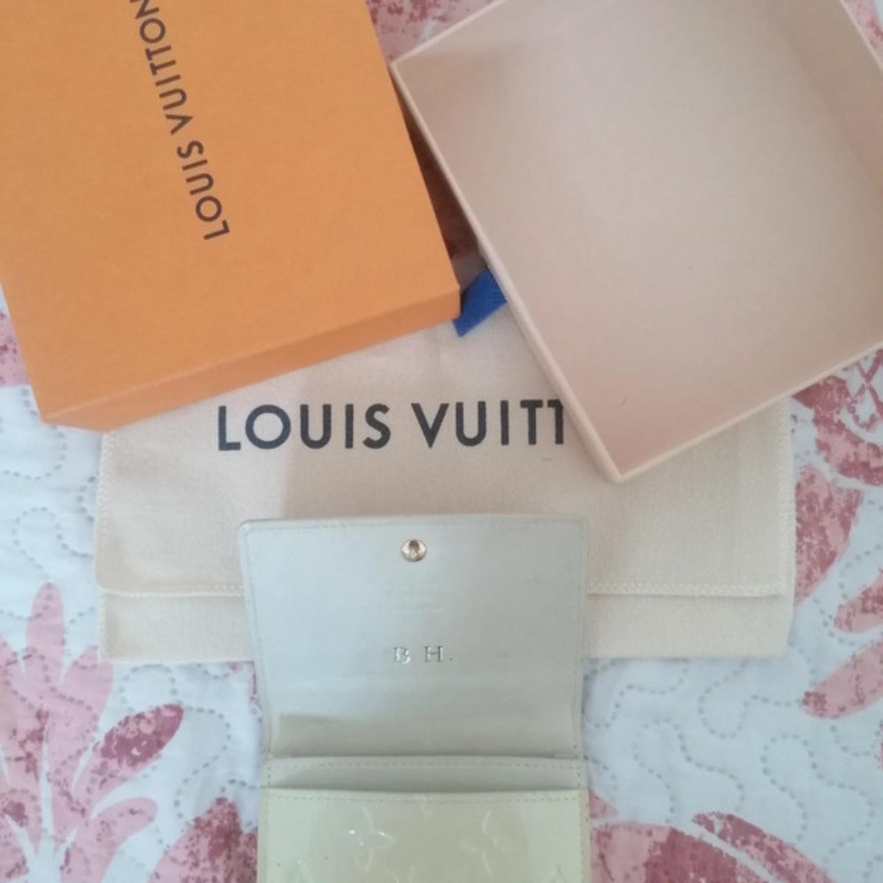 Pre-loved checkered lv wallet is a versatile - Depop