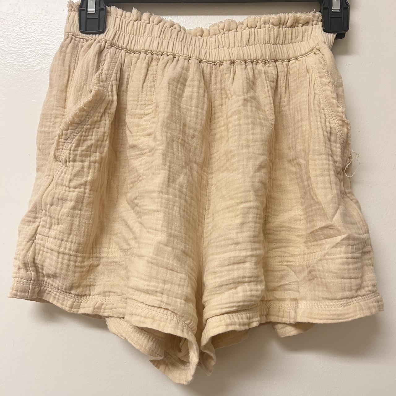 Aerie Flowy shorts Tan sand color Size xs, run big... - Depop