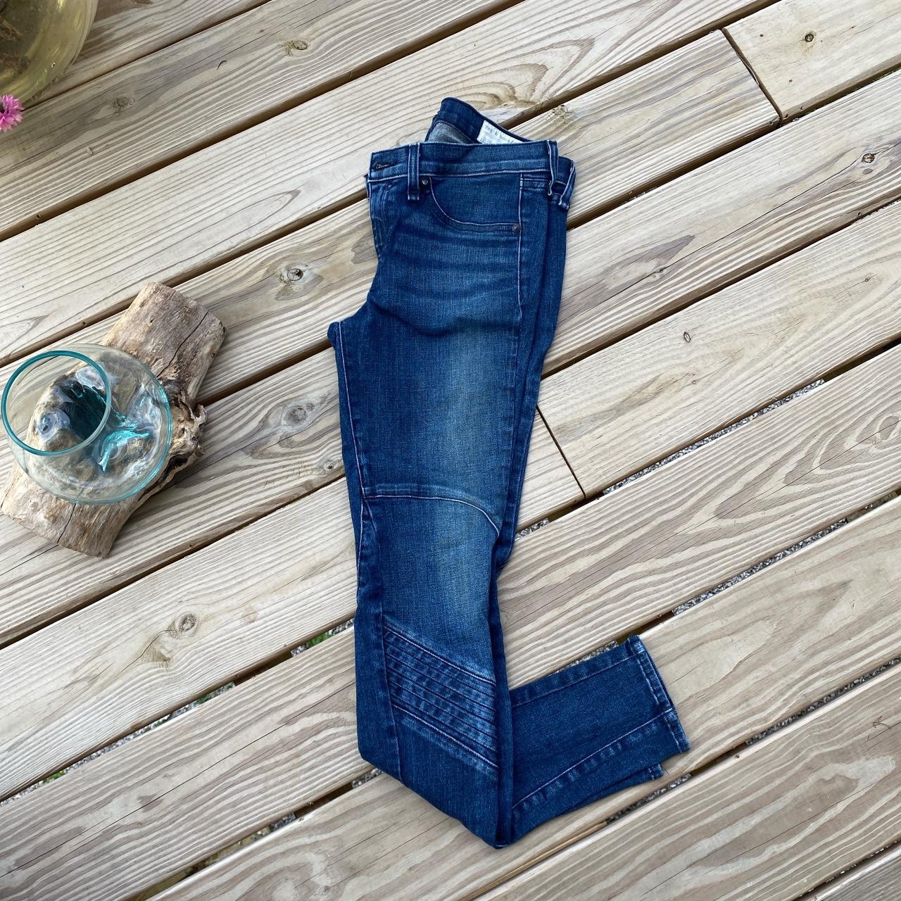 item listed by linenmooncloak