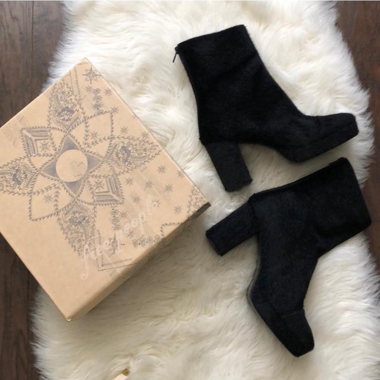 item listed by linenmooncloak