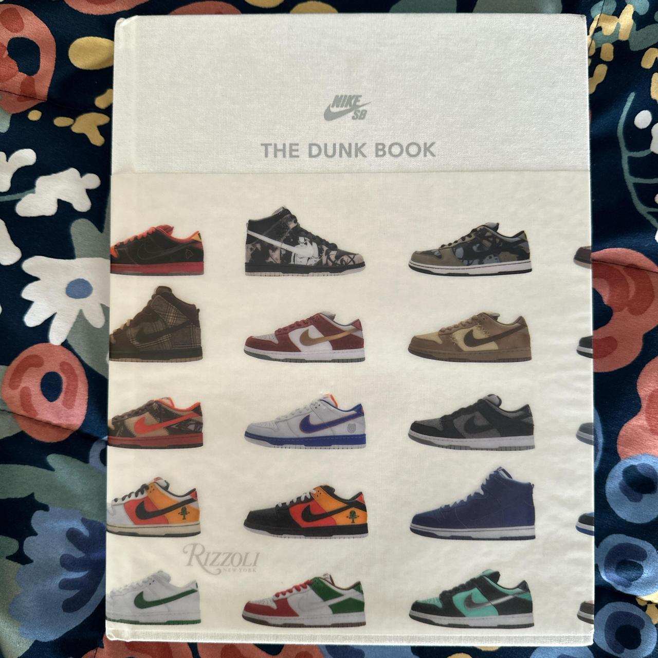 Nike sb dunk book 2018 best sale