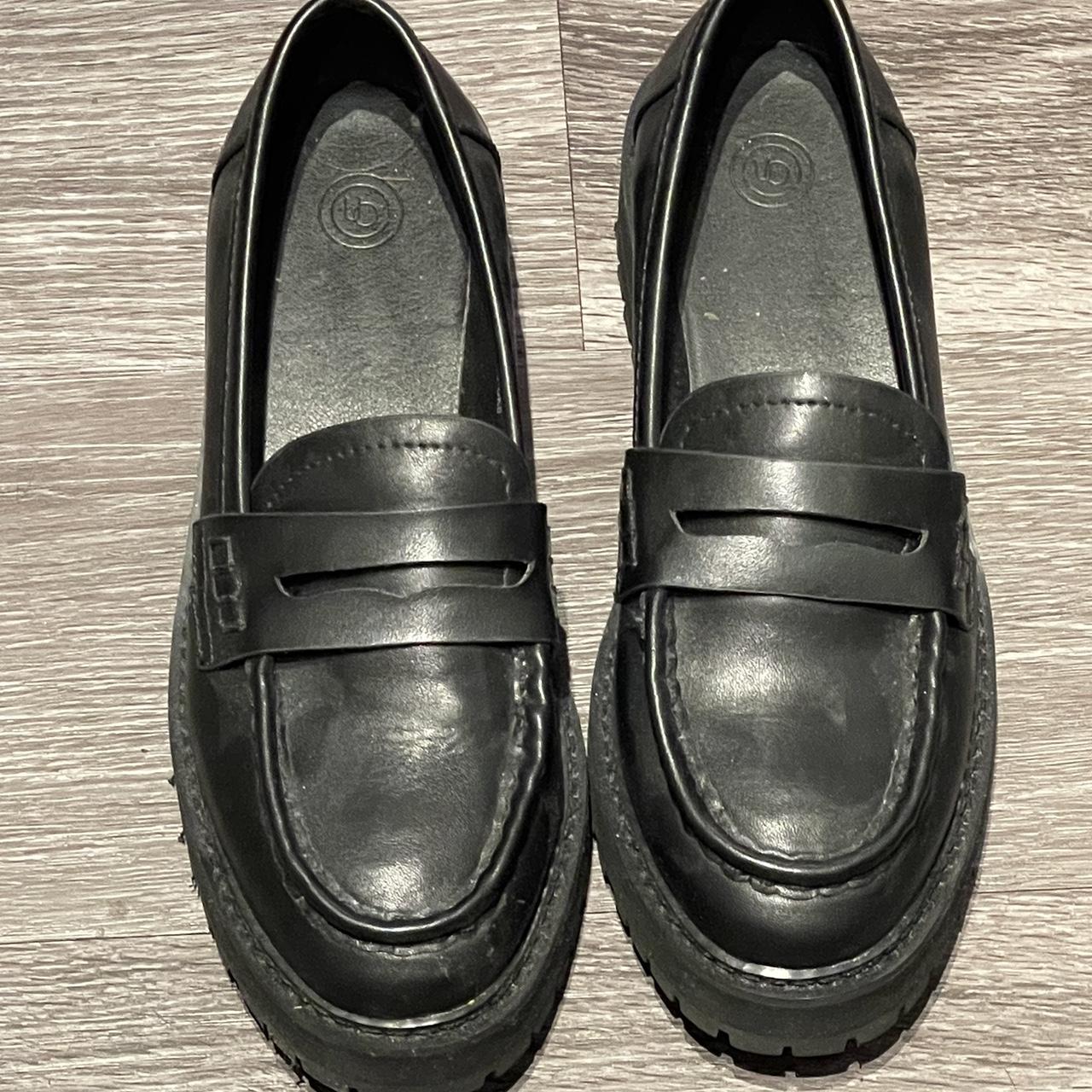 Urban Outfitters Women's Black Loafers Depop