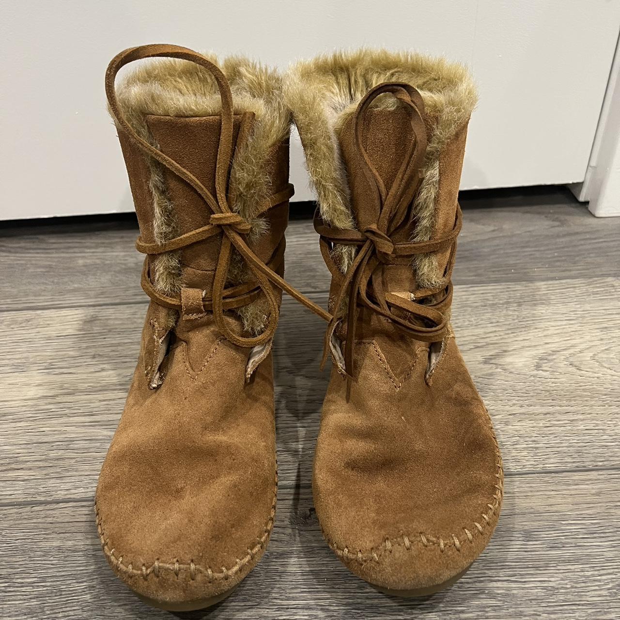 Toms sale moccasin boots