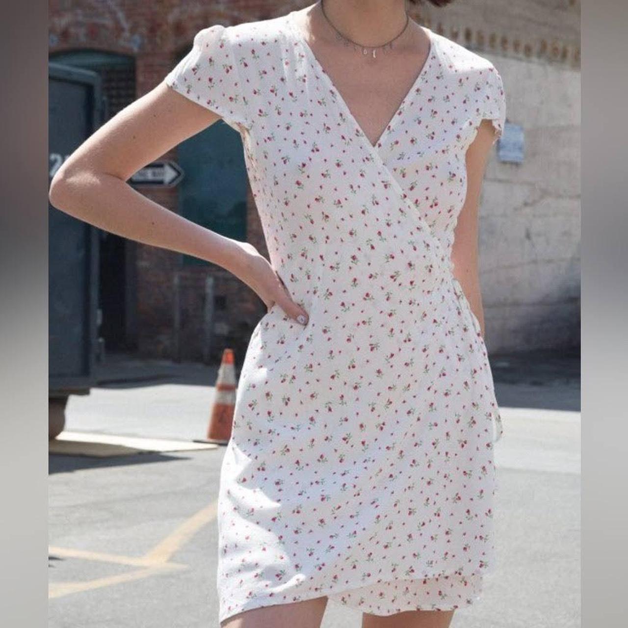 Brandy Melville Robbie White Floral Wrap Tie Dress!... Depop