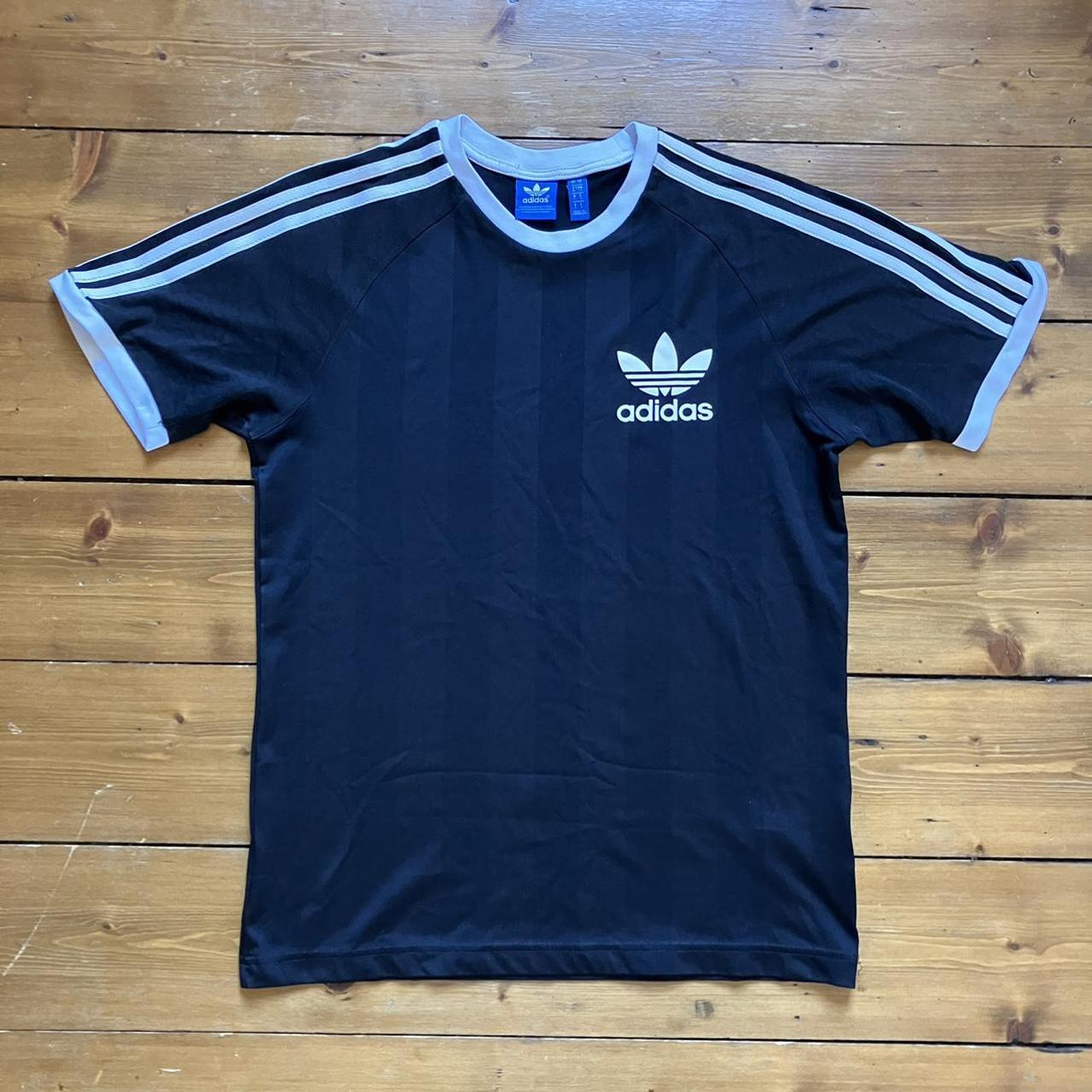 Adidas Originals Men's Black and White T-shirt | Depop