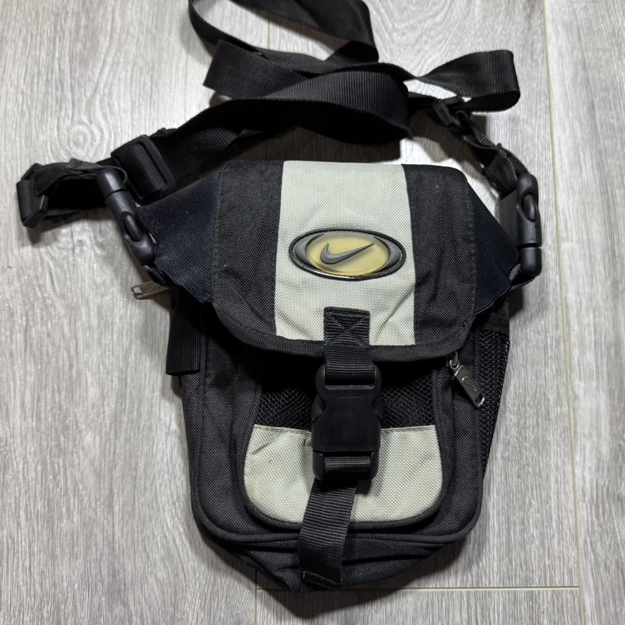 Vintage 90s Nike Crossbody Sling Messenger Bag | Depop
