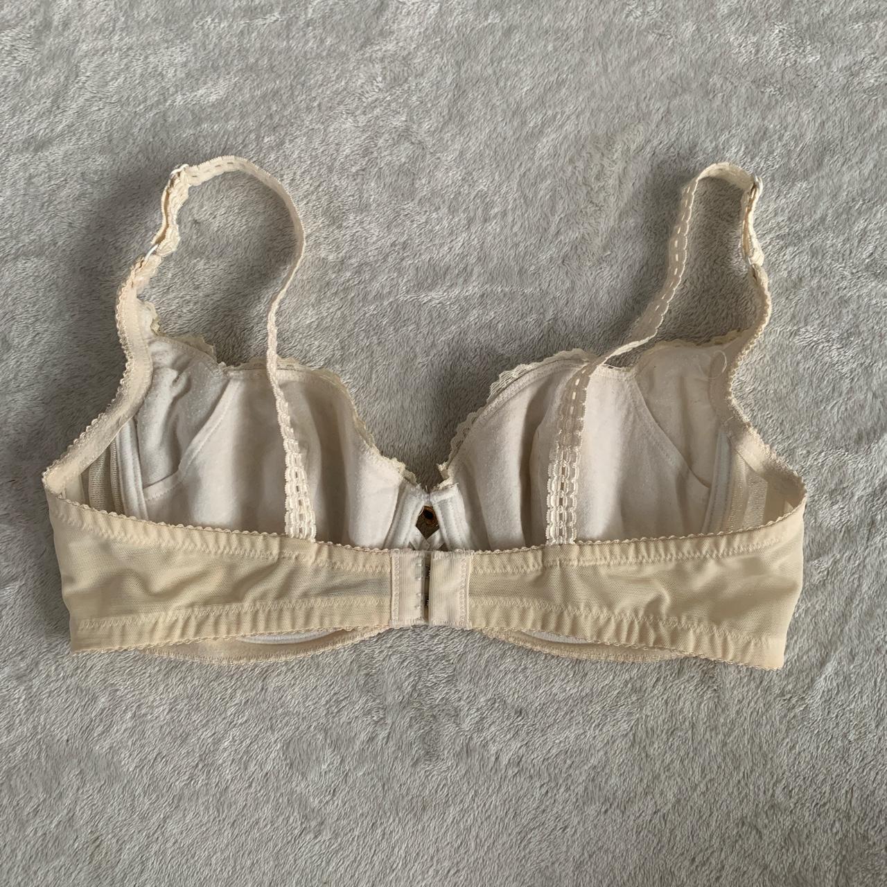 Avon Women's Cream Bra | Depop