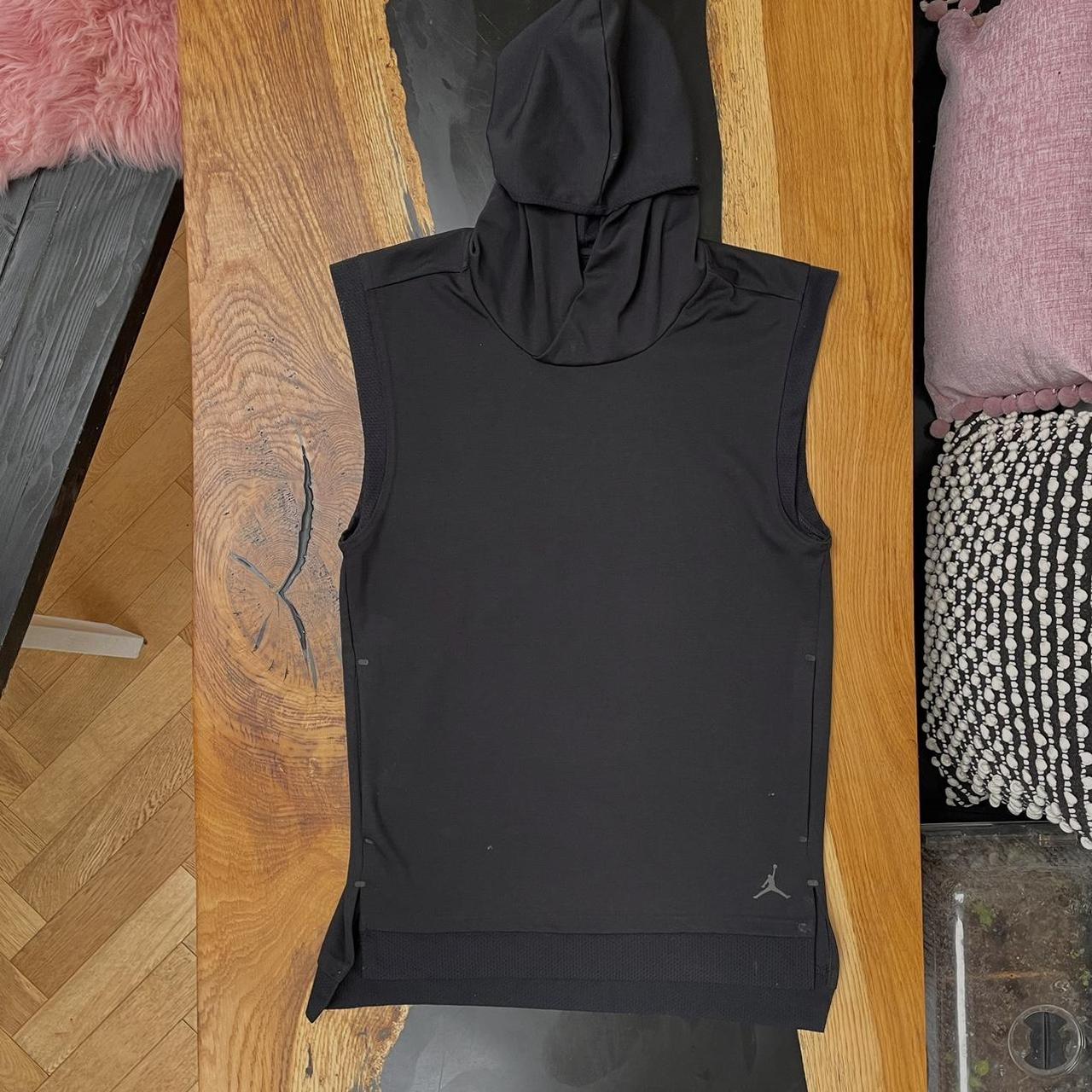 Air jordan sleeveless hoodie online