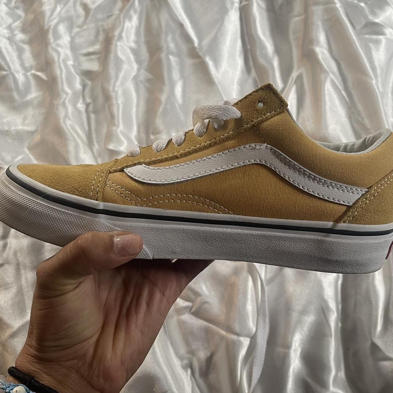 Vans mustard best sale old skool trainers