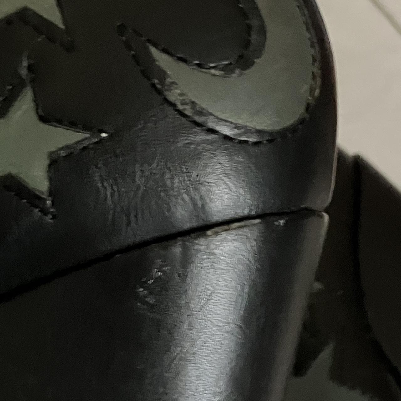 yru holographic boots