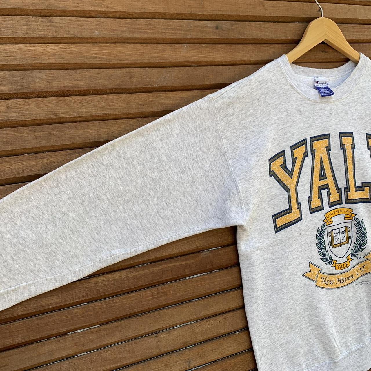 ., RARE! VINTAGE 90s CHAMPION YALE UNIVERSITY