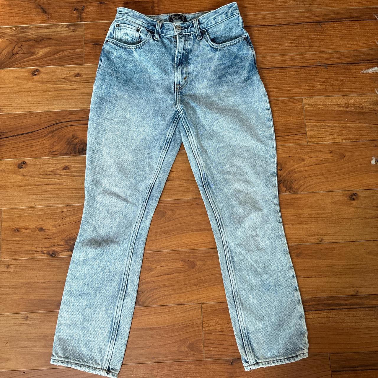 Abercrombie & Fitch outlet light acid wash jean 25