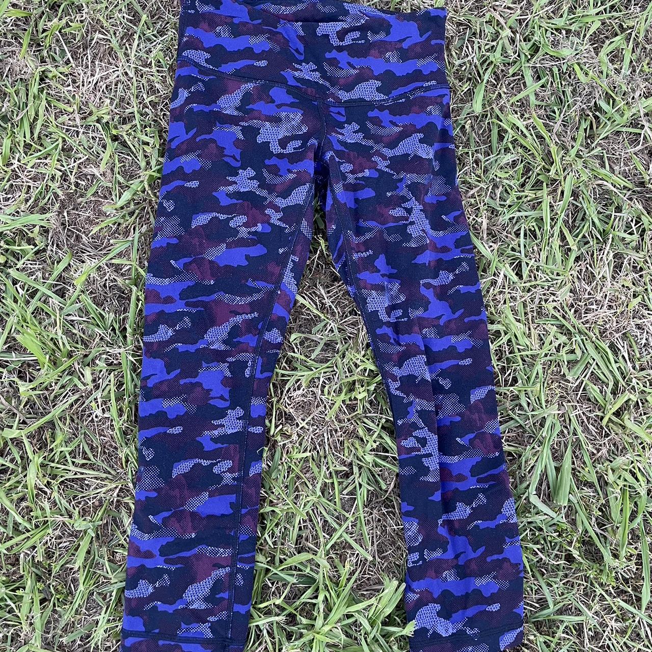 purple camo lululemon leggings 💜 - stretchy & - Depop