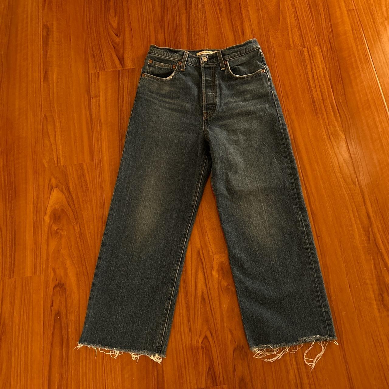 levi-s-women-s-jeans-depop