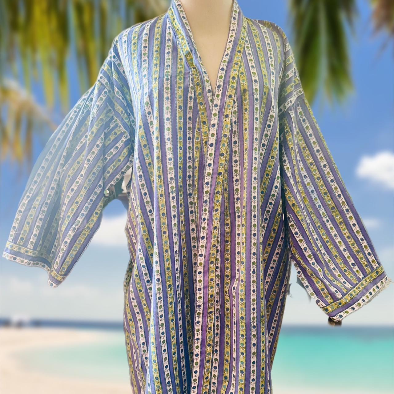 item listed by hollywoodmagic