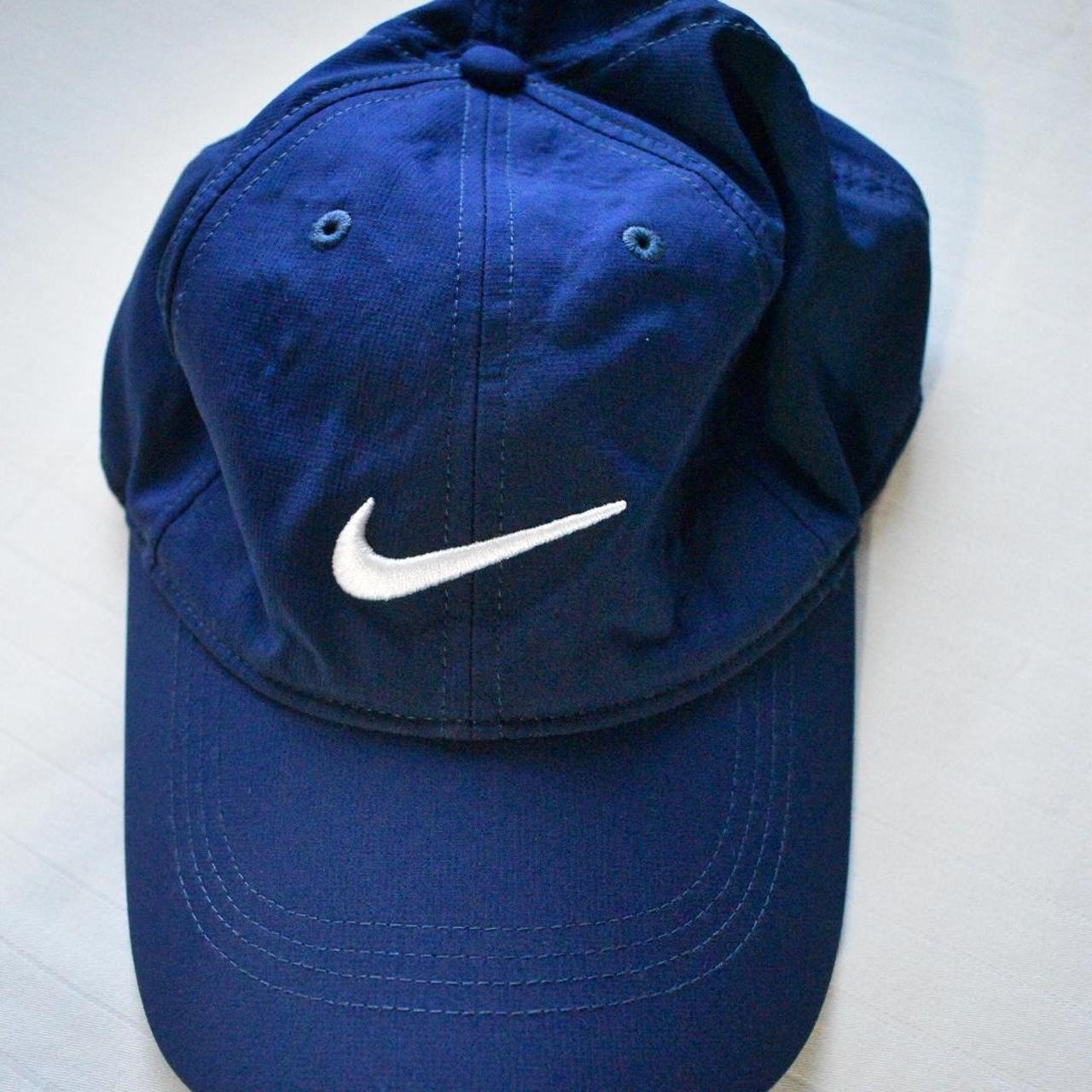 green nike shirt men's